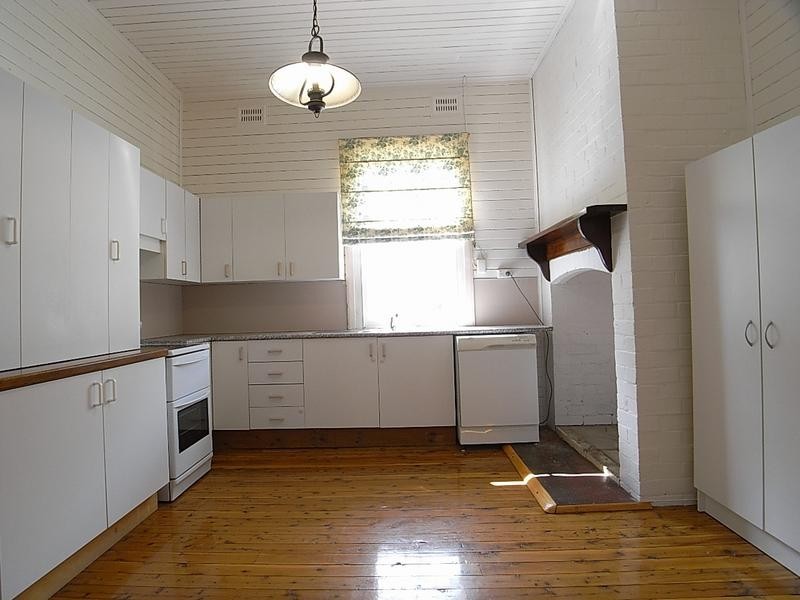 15 Flanders Avenue, Muswellbrook NSW 2333