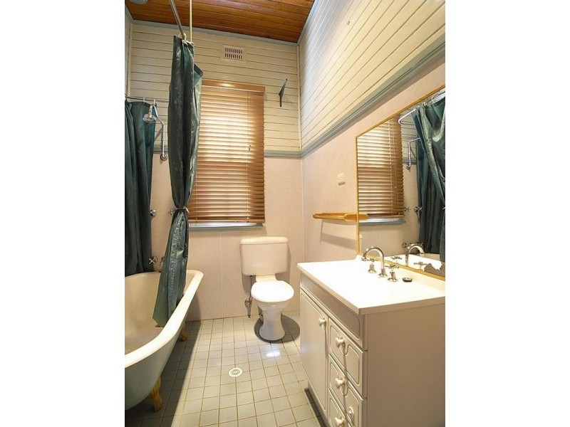 15 Flanders Avenue, Muswellbrook NSW 2333