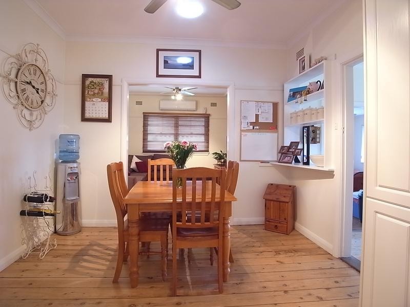 11 Roger Street, Muswellbrook NSW 2333