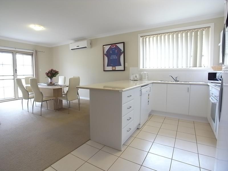1/4 Silky Oak Close, Muswellbrook NSW 2333