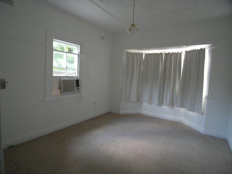 16 hall street, Aberdeen NSW 2336