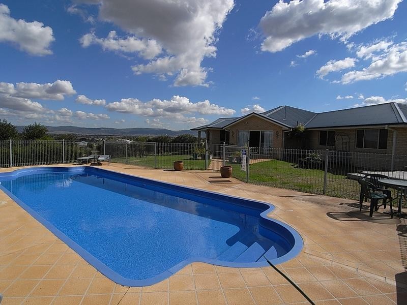 12 Halstead Close, Scone NSW 2337