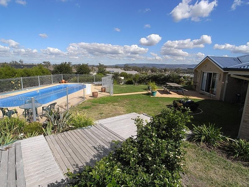 12 Halstead Close, Scone NSW 2337