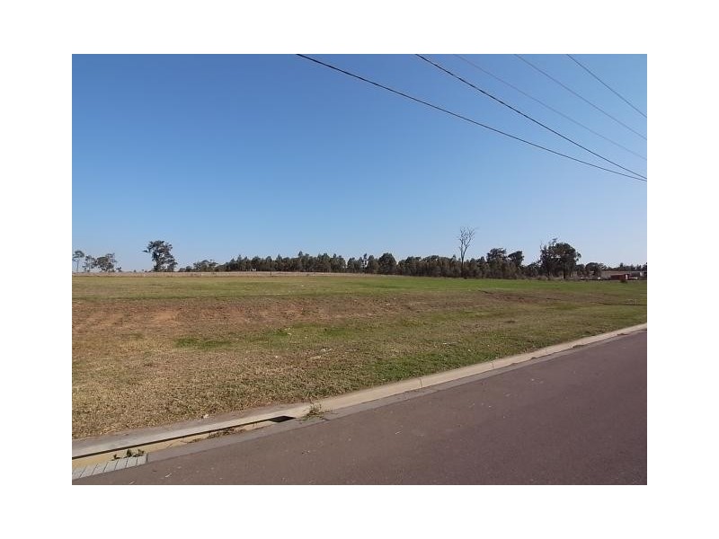 1,5-18 Glen Munro Road, Muswellbrook NSW 2333