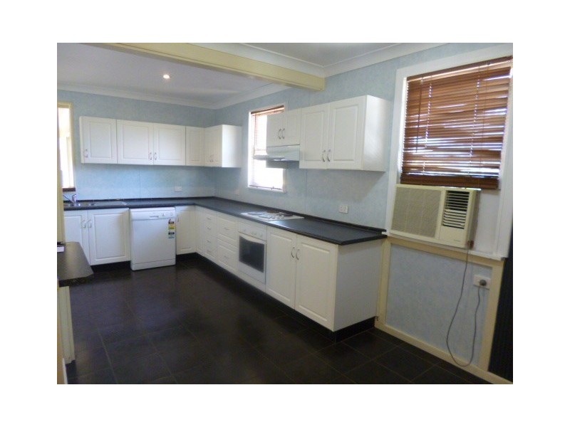 16 Manning Street, Muswellbrook NSW 2333