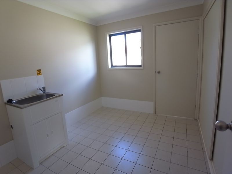 2/6 Foley Lane, Muswellbrook NSW 2333