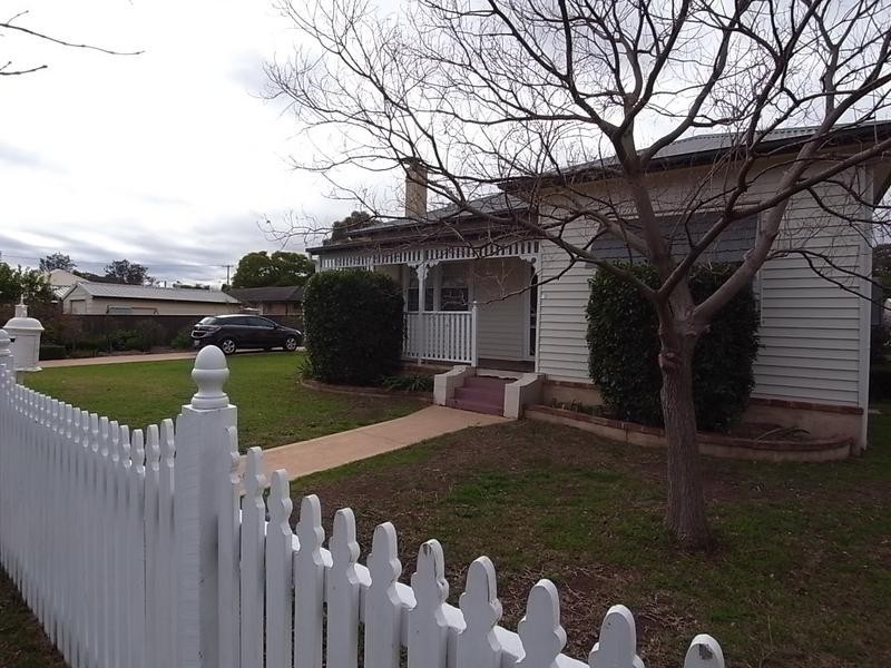 27 Clendinning Street, Muswellbrook NSW 2333