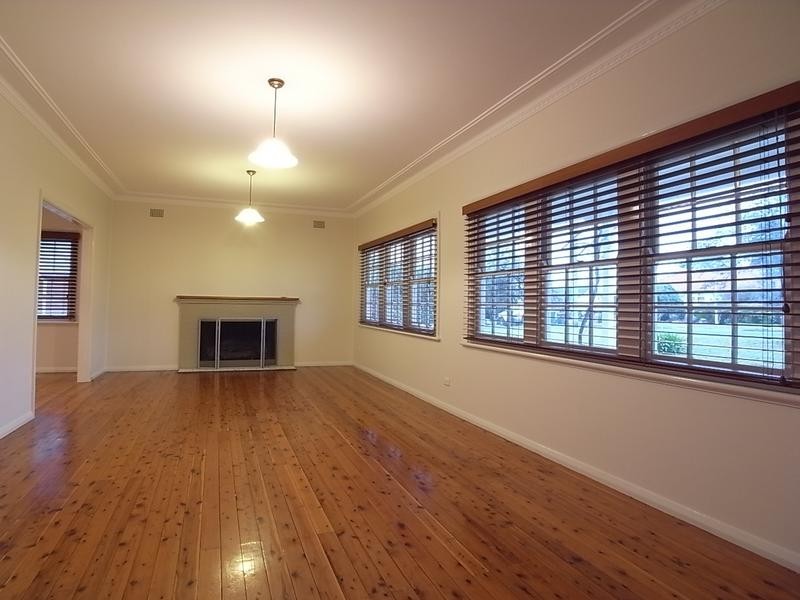 10 Dumaresq Street, Muswellbrook NSW 2333