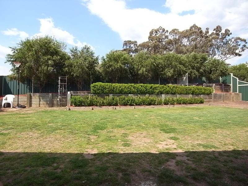 51 Woollybutt Way, Muswellbrook NSW 2333
