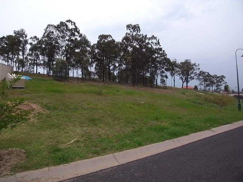 33 Lou Fisher Place, Muswellbrook NSW 2333