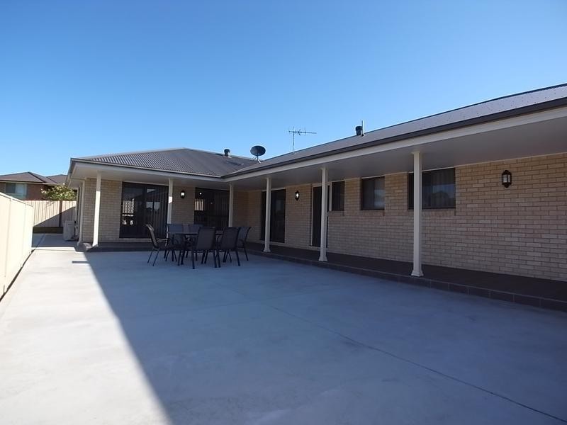 10 Alexander Close, Aberdeen NSW 2336