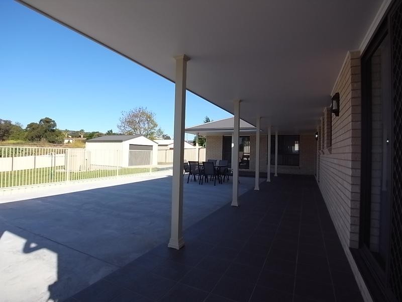 10 Alexander Close, Aberdeen NSW 2336