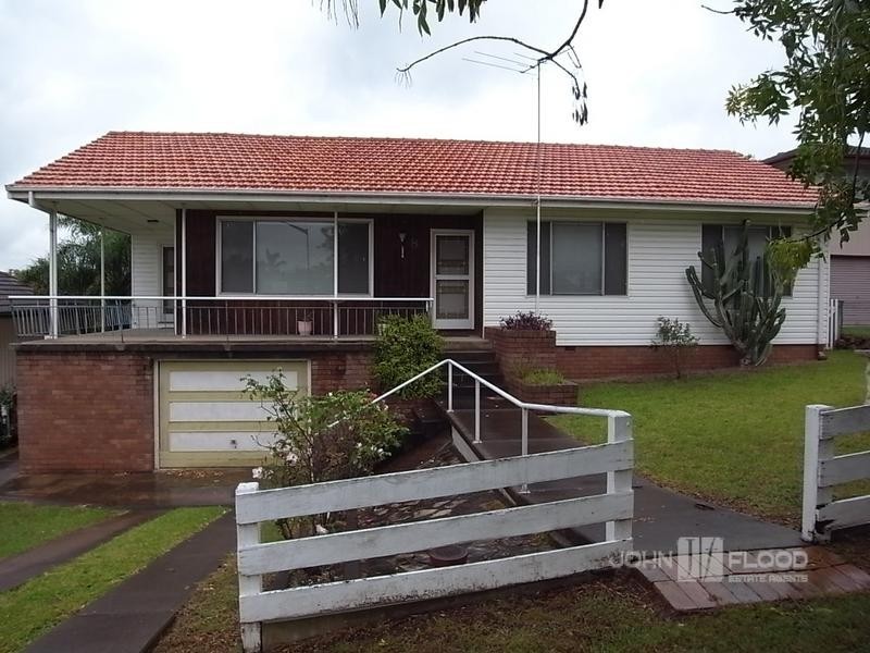 8 Thompson Street, Muswellbrook NSW 2333