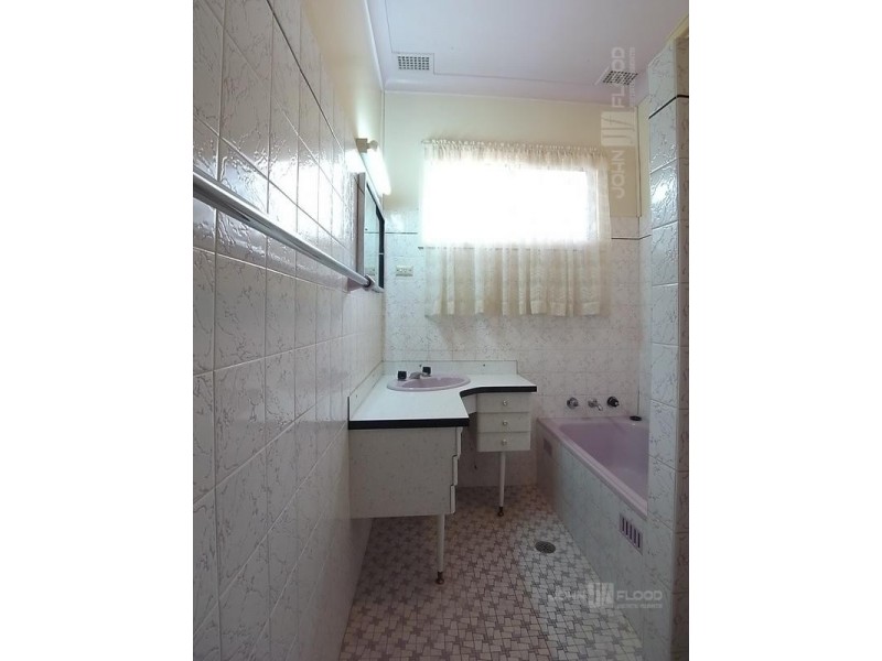 8 Thompson Street, Muswellbrook NSW 2333