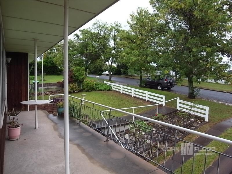 8 Thompson Street, Muswellbrook NSW 2333