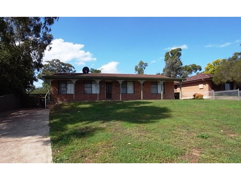 94 St Andrew Street, Aberdeen NSW 2336