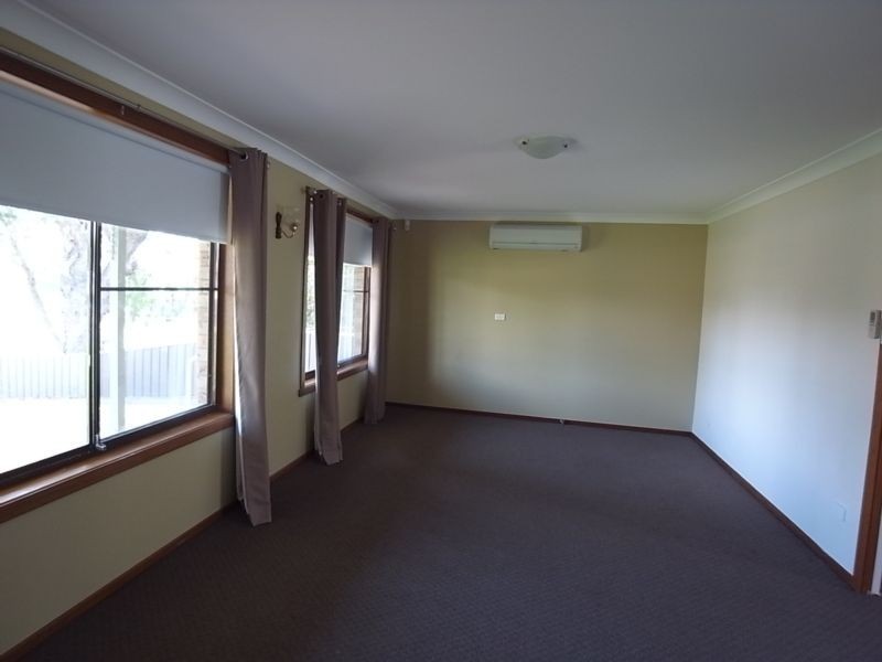 94 St Andrew Street, Aberdeen NSW 2336