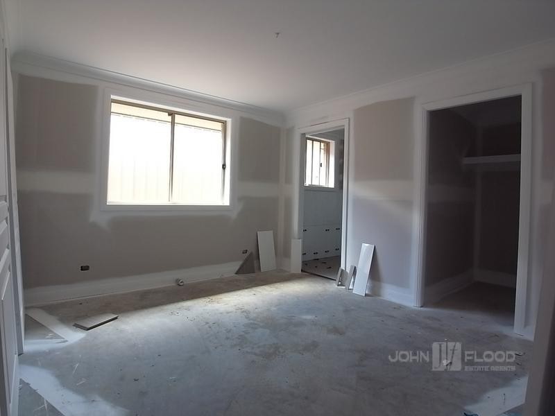 3 & 4/81 St Andrews Street, Aberdeen NSW 2336