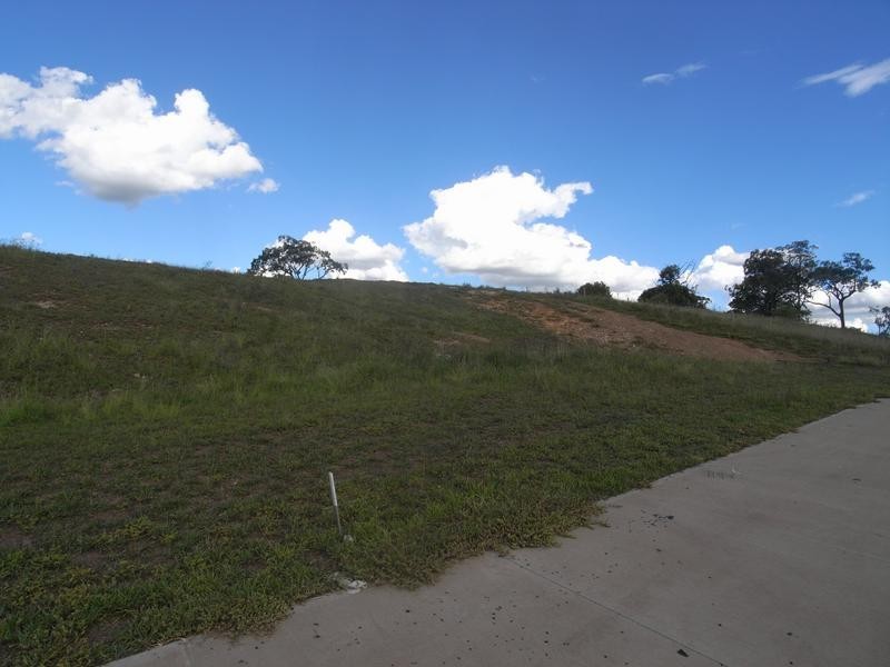 18 Chivers Circuit, Muswellbrook NSW 2333