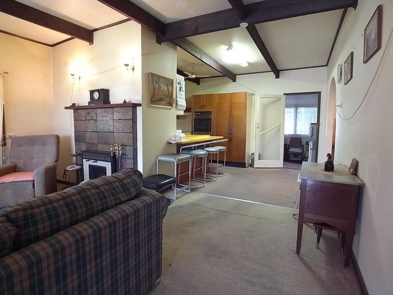 13 Hall Street, Aberdeen NSW 2336