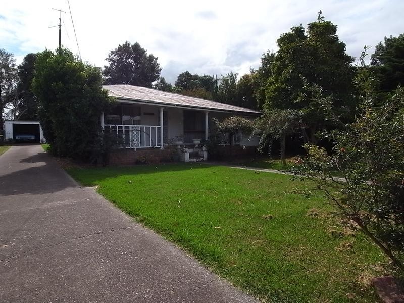 13 Hall Street, Aberdeen NSW 2336