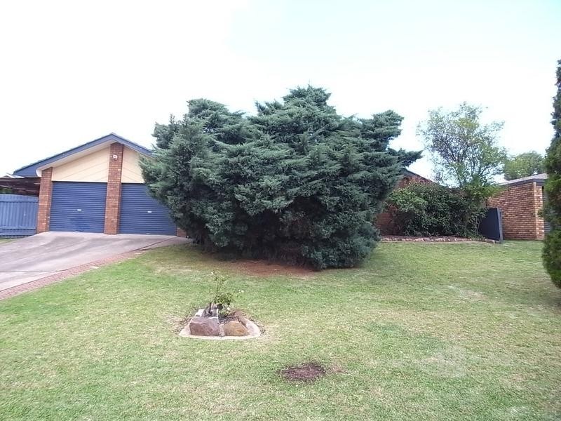 25 Mcclintock Drive, Muswellbrook NSW 2333