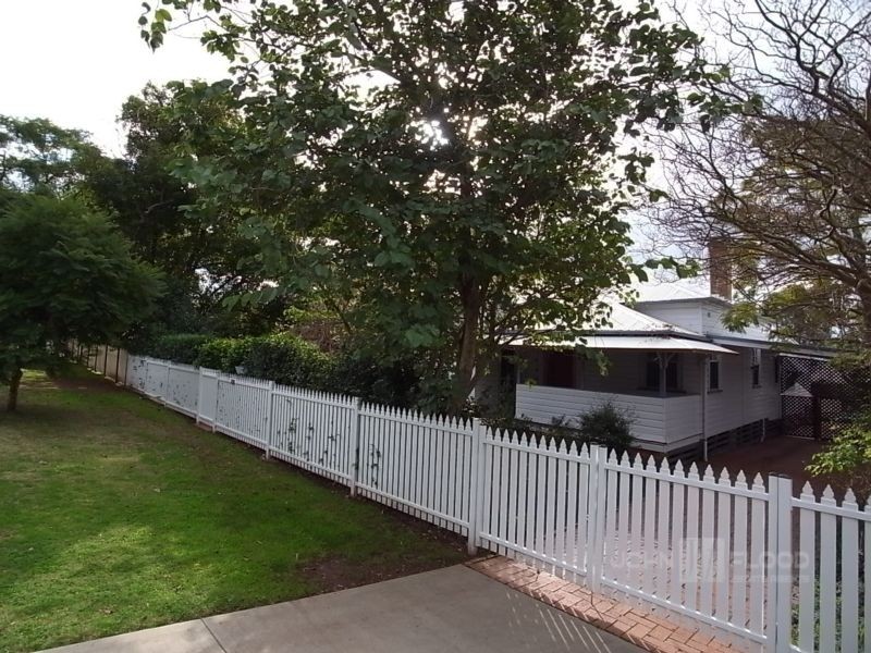 28 Cook Street, Muswellbrook NSW 2333