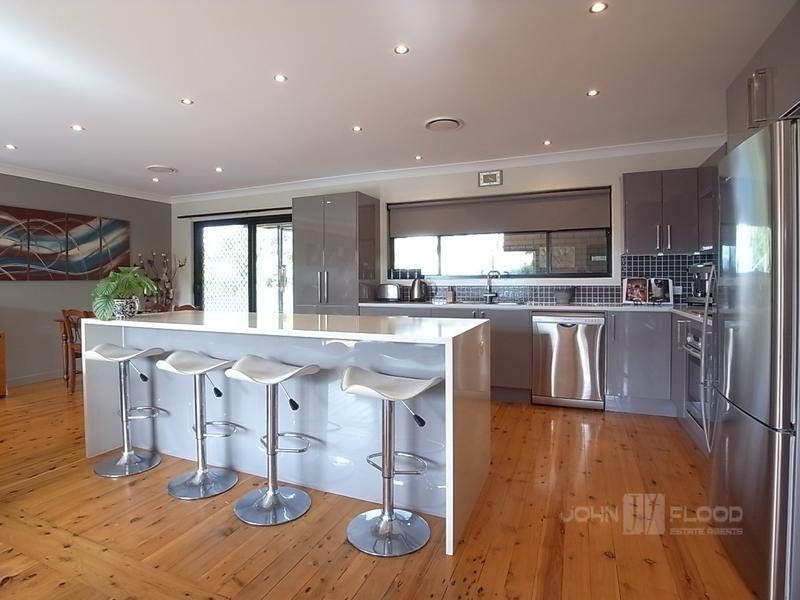 6 Bronte Crescent, Muswellbrook NSW 2333