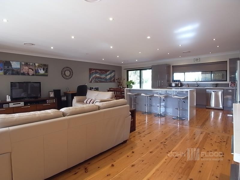 6 Bronte Crescent, Muswellbrook NSW 2333