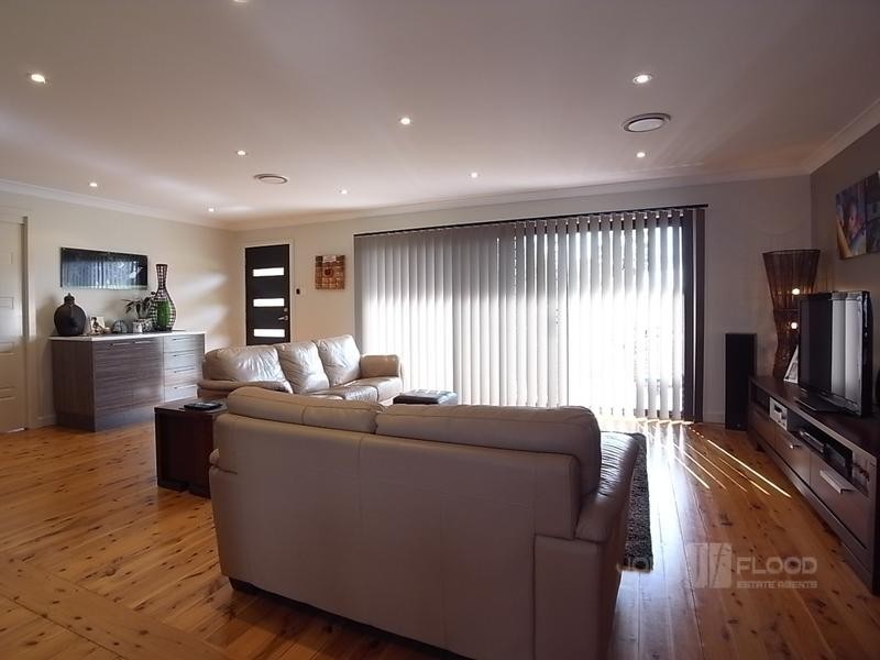 6 Bronte Crescent, Muswellbrook NSW 2333