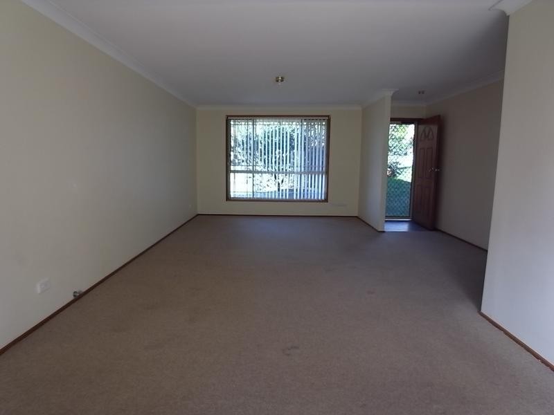 8 Peppermint Road, Muswellbrook NSW 2333