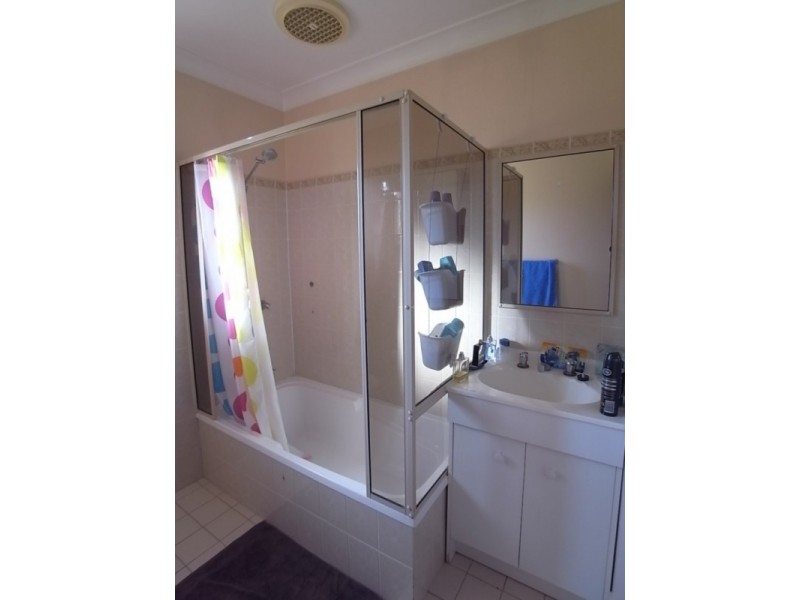 1/22 Honeysuckle Crescent, Scone NSW 2337