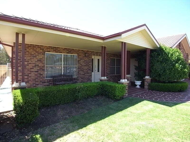6 St Andrews Place, Muswellbrook NSW 2333