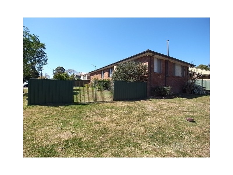 2 Midanga Avenue, Muswellbrook NSW 2333