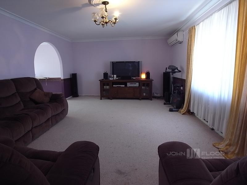 11 Peppermint Road, Muswellbrook NSW 2333