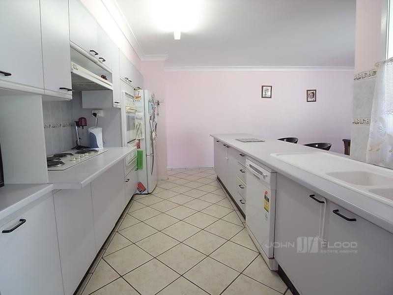 11 Peppermint Road, Muswellbrook NSW 2333