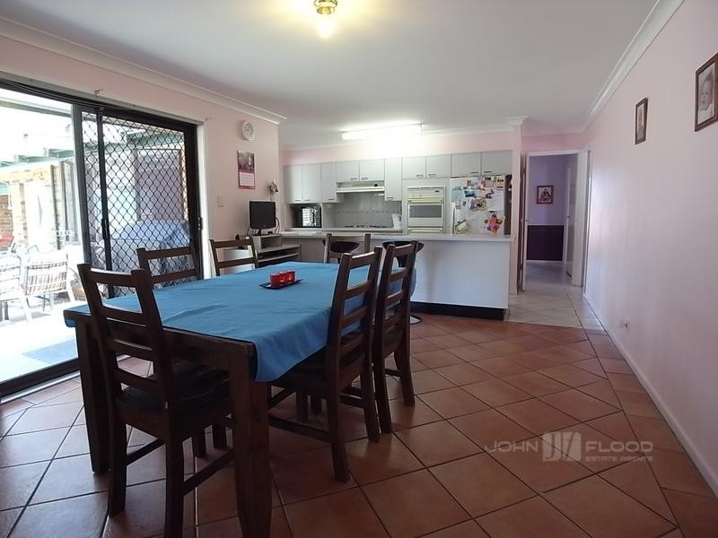 11 Peppermint Road, Muswellbrook NSW 2333