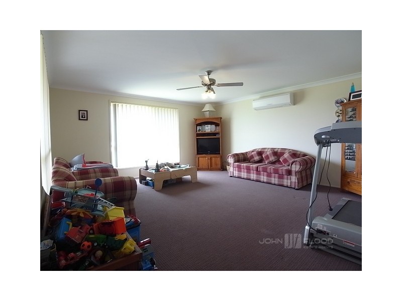 11 Alexander Close, Aberdeen NSW 2336