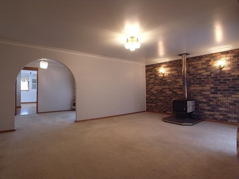 24 McClintock Drive, Muswellbrook NSW 2333