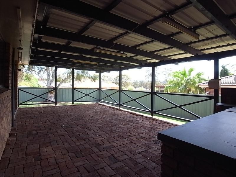 24 McClintock Drive, Muswellbrook NSW 2333
