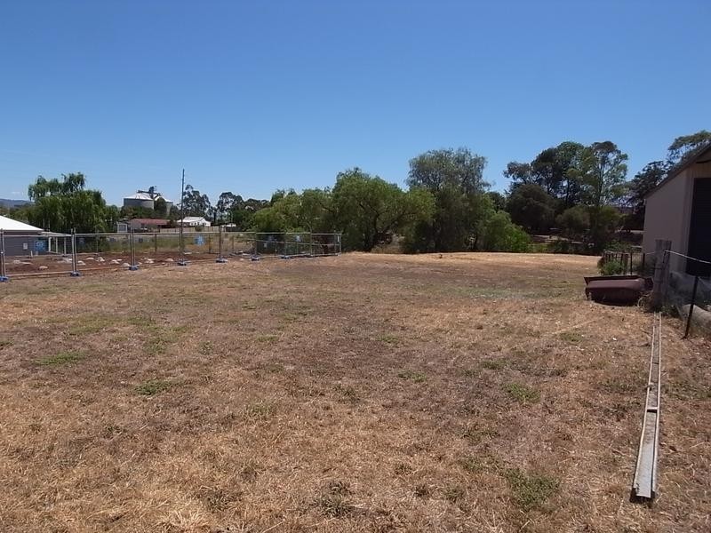 66 St Andrews Street, Aberdeen NSW 2336