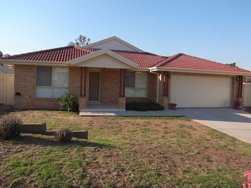4 Lou Fisher Place, Muswellbrook NSW 2333