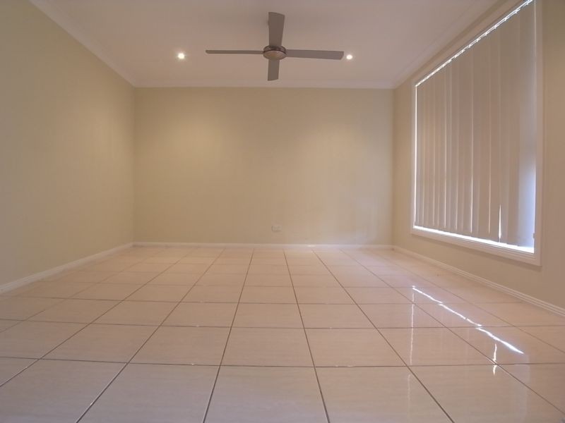 4 Lou Fisher Place, Muswellbrook NSW 2333