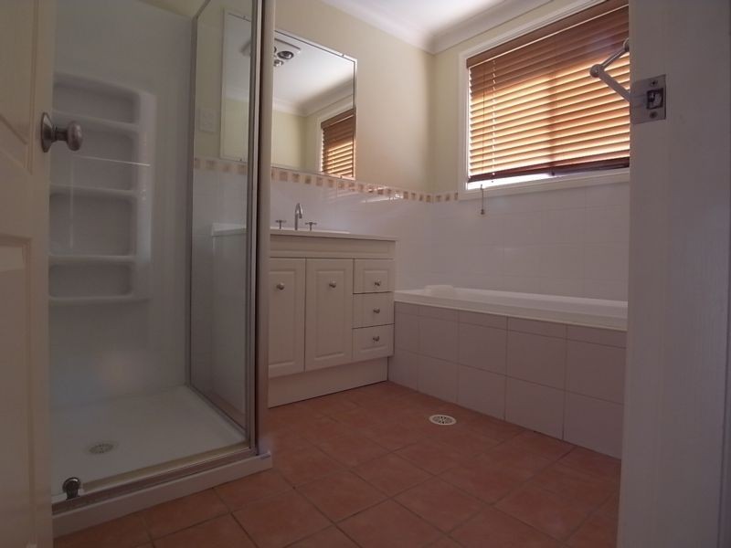 4 Lou Fisher Place, Muswellbrook NSW 2333