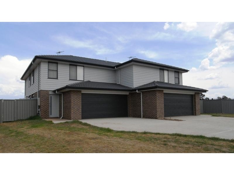 1/24 Fitzgerald Avenue, Muswellbrook NSW 2333