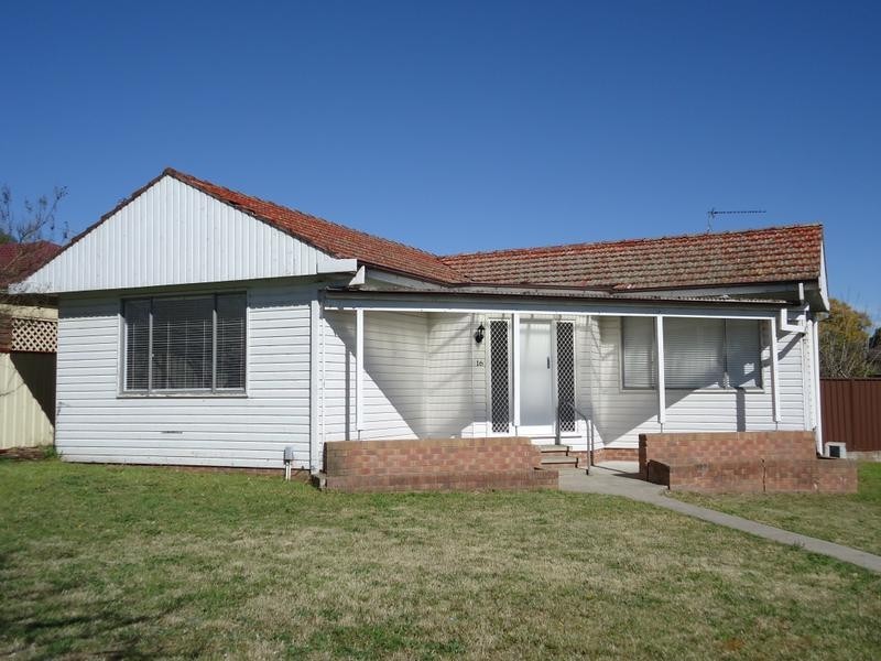 16 Ruth White Ave, Muswellbrook NSW 2333