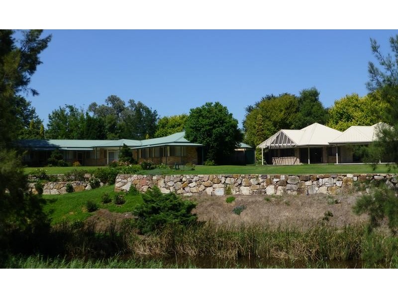 106a-106b Maitland Street, Muswellbrook NSW 2333