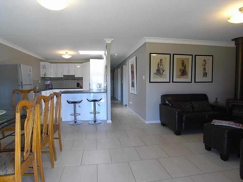 16 Hunter Street, Denman NSW 2328