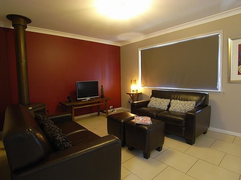 16 Hunter Street, Denman NSW 2328