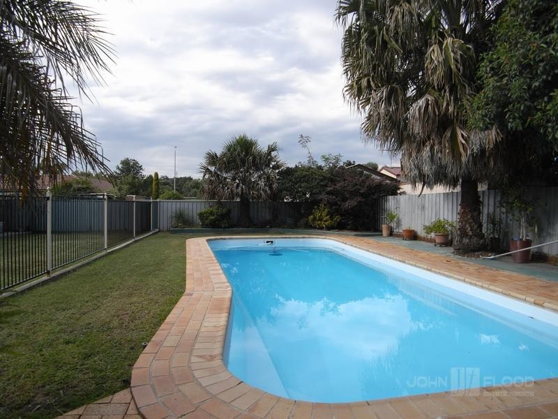 10 Acacia Drive, Muswellbrook NSW 2333